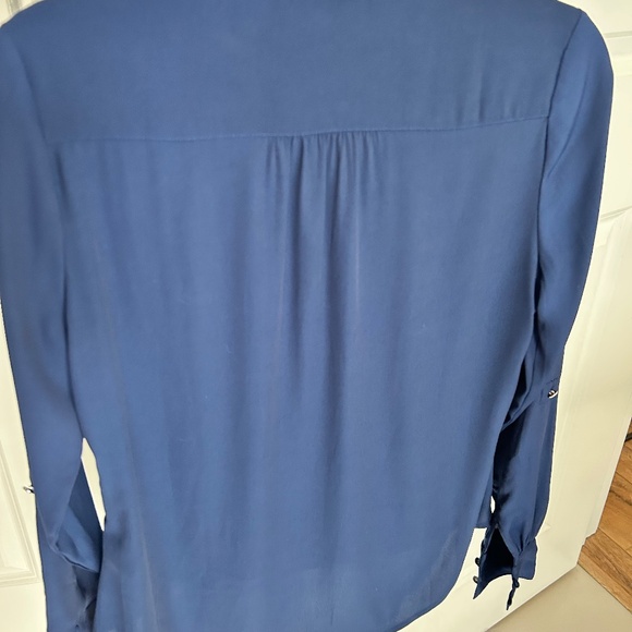 Navy blue blouse with chrome buttons on sleeves - Picture 3 of 3